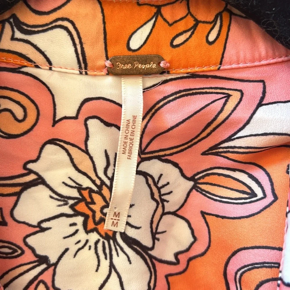 Free People Serena Printed Button Down Silky Floral Boho 70’s Top Blouse Shirt - Picture 12 of 13